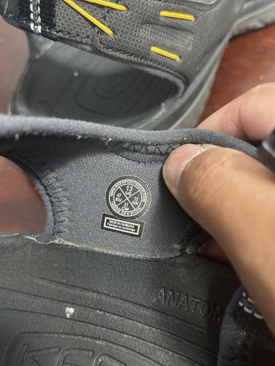 KEEN SOLR High Performance Sport Sandals Mens Black Closed Toe Size 13 1022246 main image 4